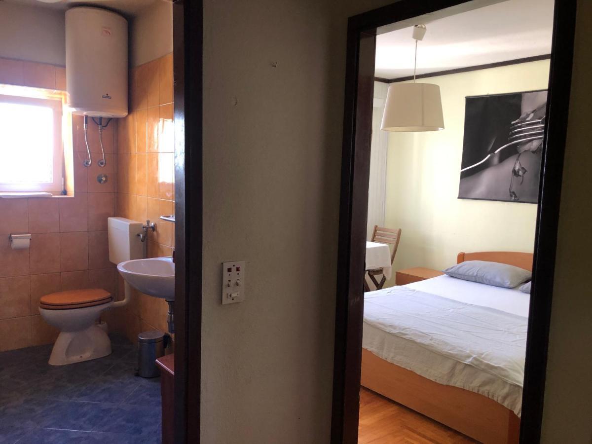 Sime'S Down Town Room Hvar Exterior photo